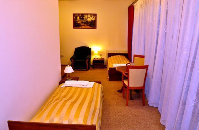 Hotel Pod Debami Terespol Oda fotoğraf
